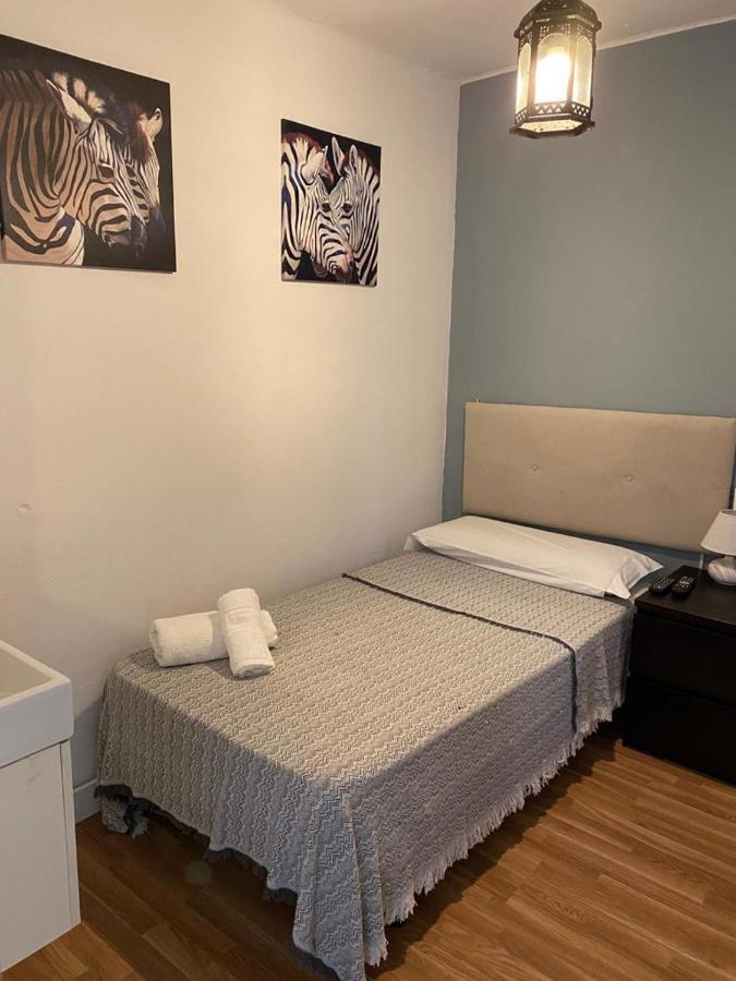 Hostal The Monkey Room Marbella Eksteriør bilde