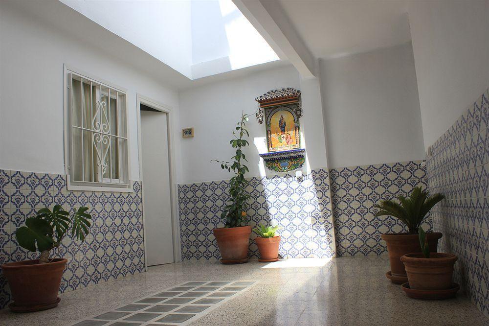 Hostal The Monkey Room Marbella Eksteriør bilde