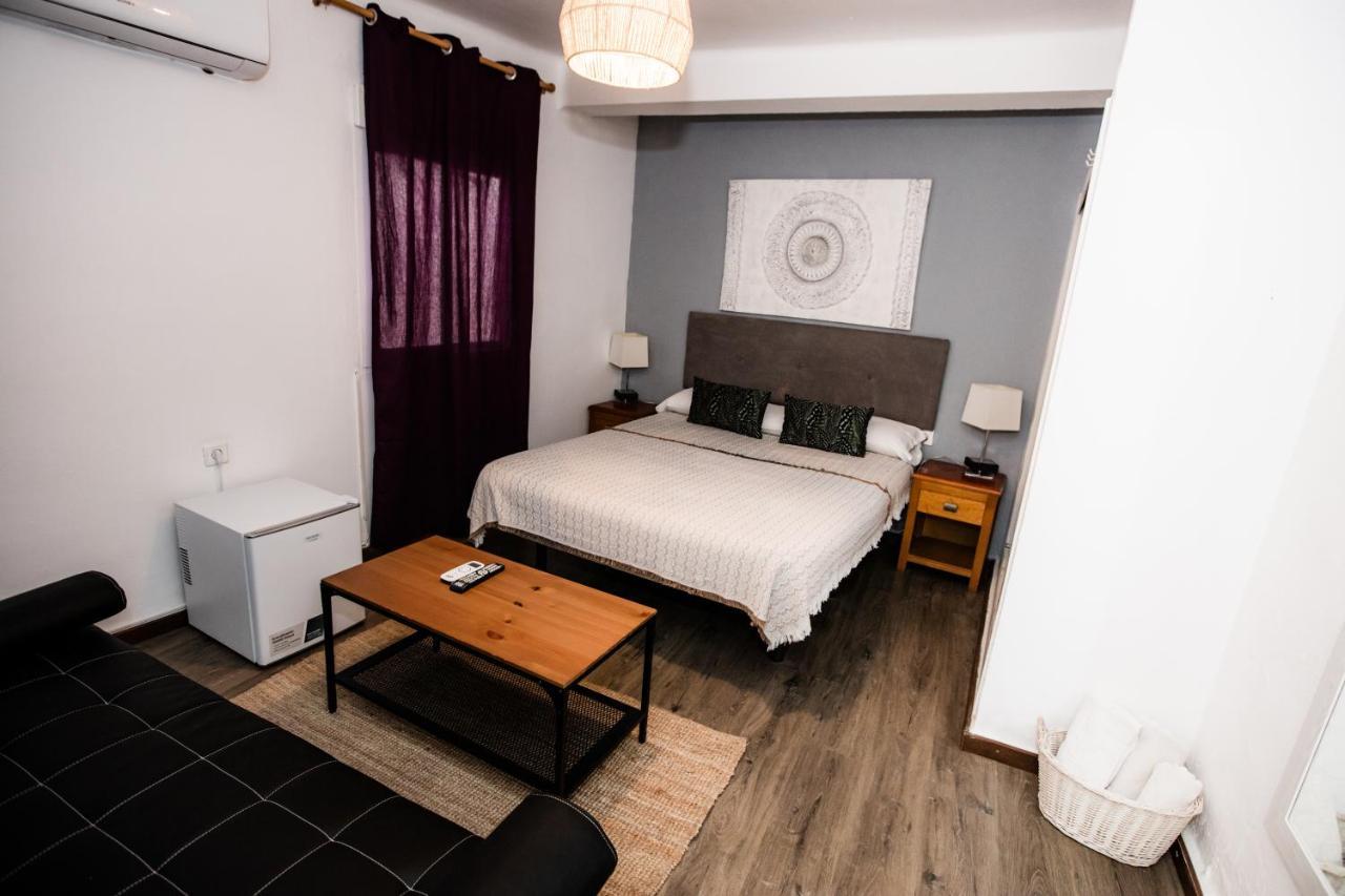 Hostal The Monkey Room Marbella Eksteriør bilde